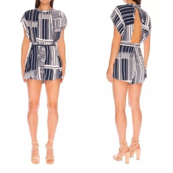 C/MEO Collective Night Air Playsuit Shorts Romper Size XS Navy Cream - Picture 5 of 12